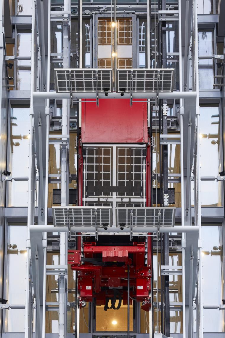 Detail of the panoramic lift © Michel Denancé Paris Law Courts, detail of the panoramic lift